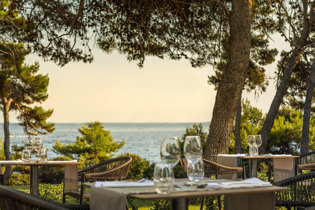 Valamar Carolina Hotel & Villas Kampor Exterior foto